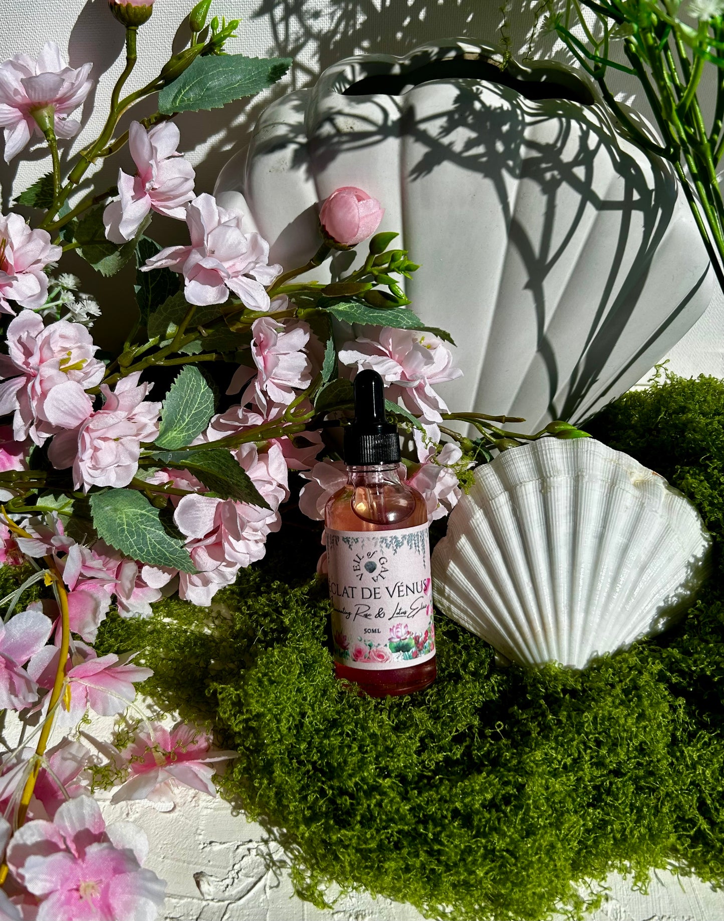Éclat de Vénus | Illuminating Rose & Lotus Elixir by Veil of Gaia 50ml